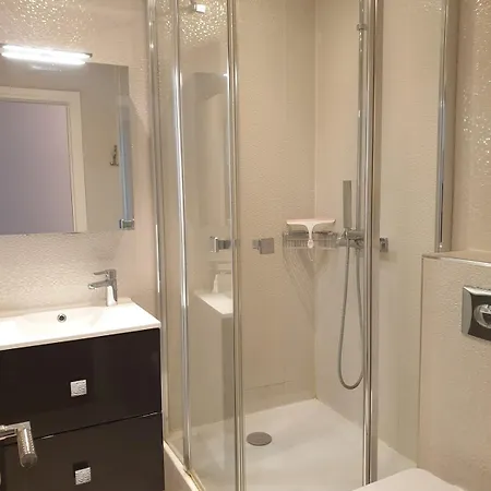 115 M2 Garage Tram St Maur