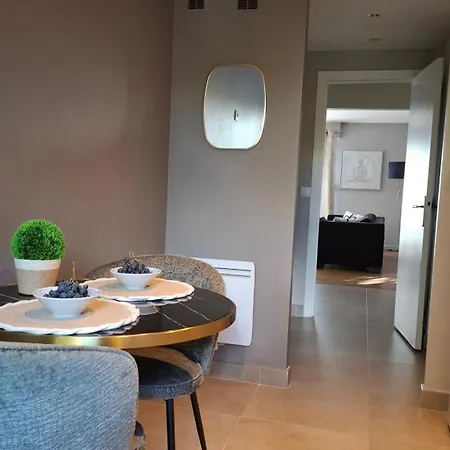 115 M2 Garage Tram St Maur *