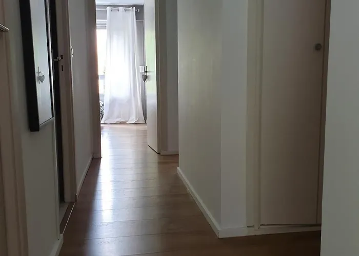 115 M2 Garage Tram St Maur *