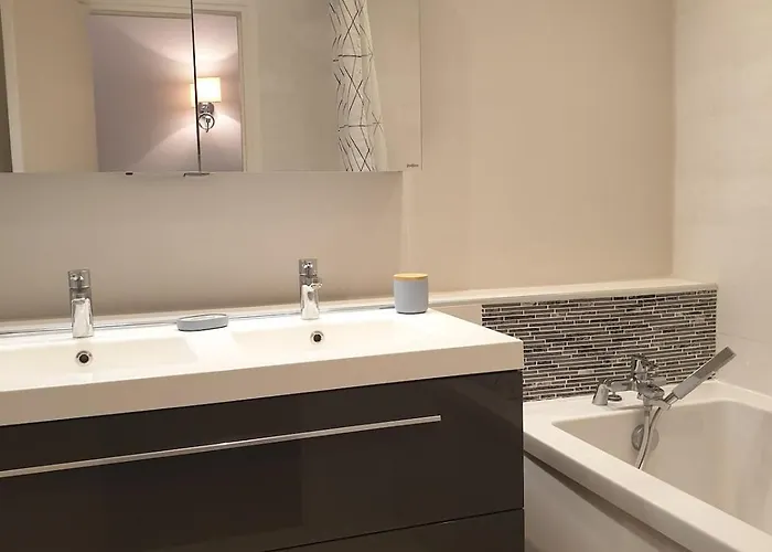 115 M2 Garage Tram St Maur Lille