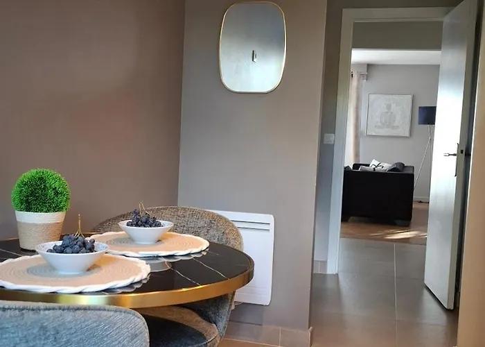 115 M2 Garage Tram St Maur *