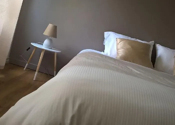 115 M2 Garage Tram St Maur *