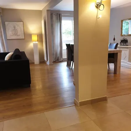 115 M2 Garage Tram St Maur Apartament *